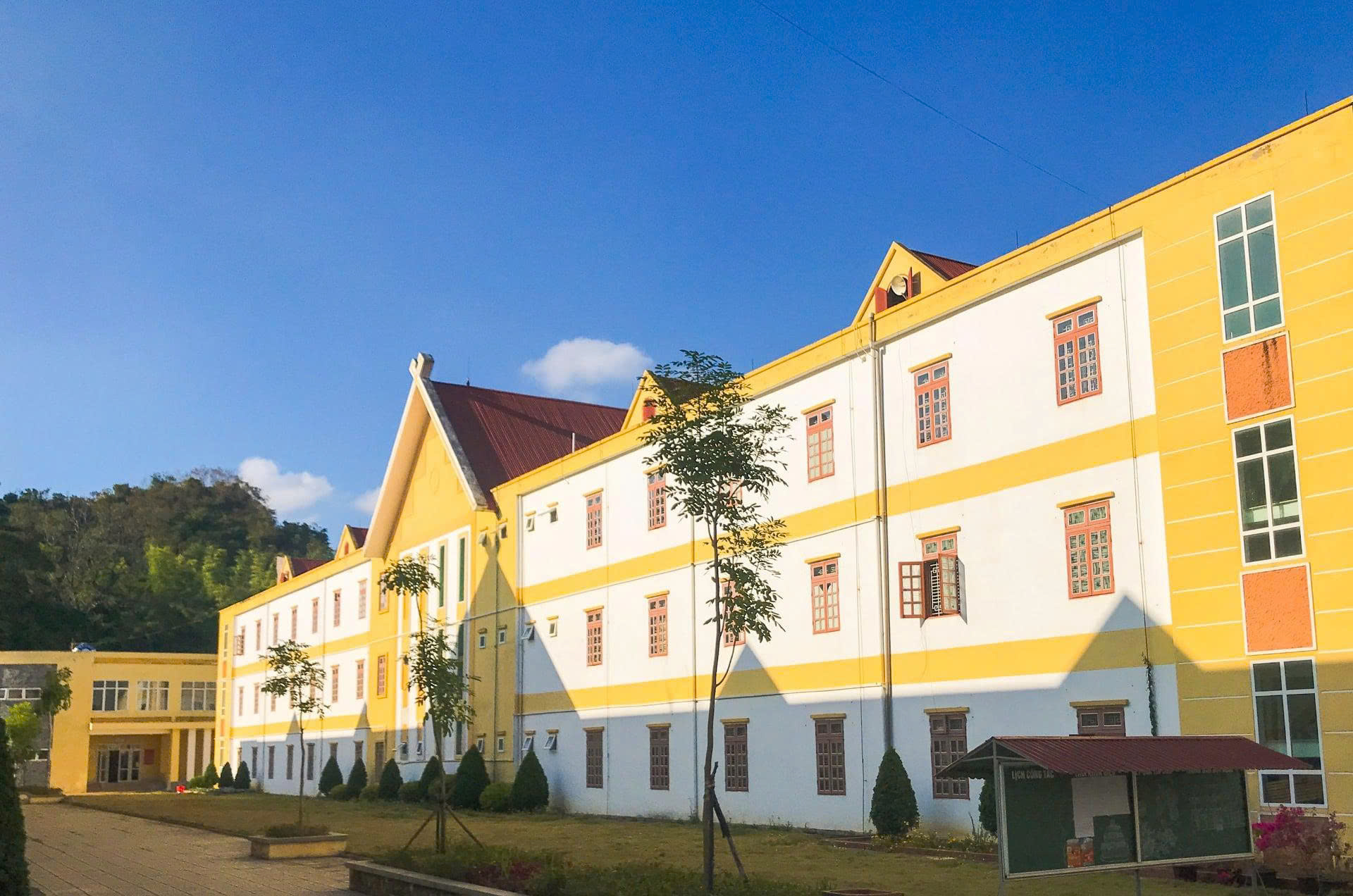Trường Chuyên Sơn La
